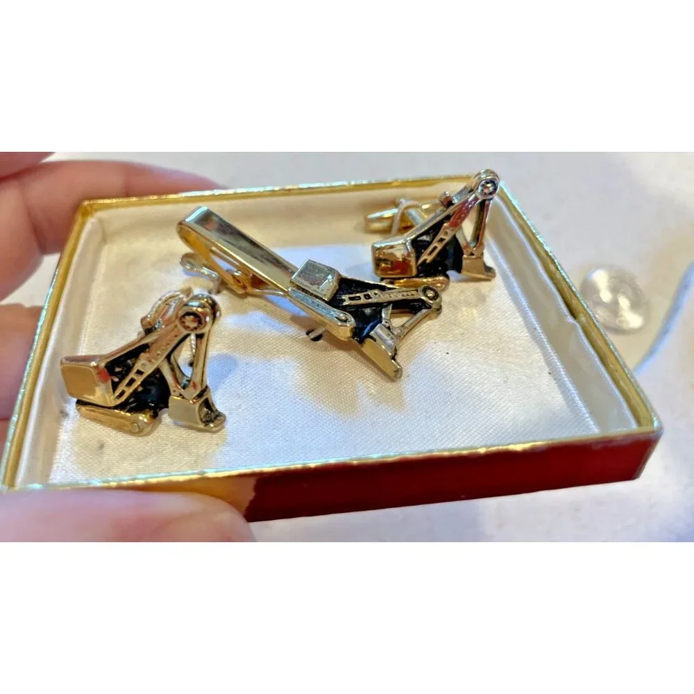 Vintage Men's Gold Steam Shovel Backhoe Cufflink Tie Tack Set